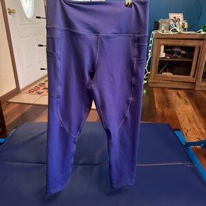 Zyia Active Light N Tight Crop  Athletic Leggings